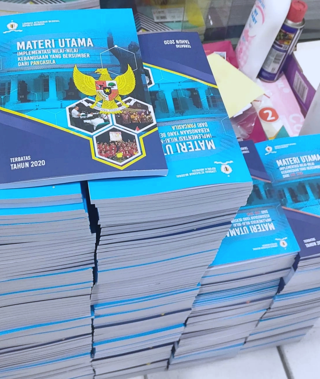 Cetak buku panduan