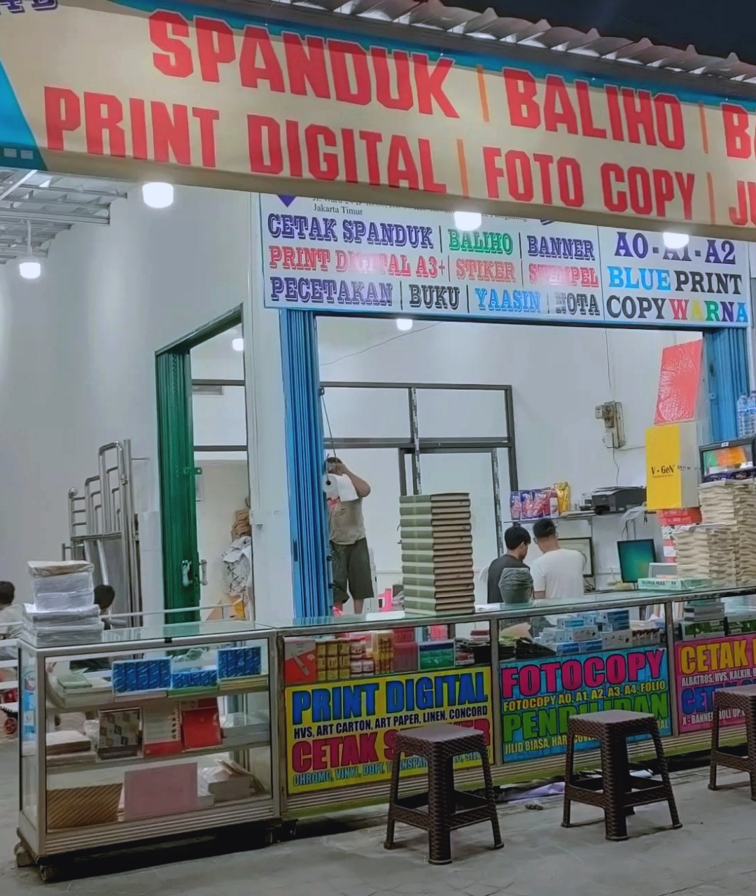 Cetak spanduk dan baliho