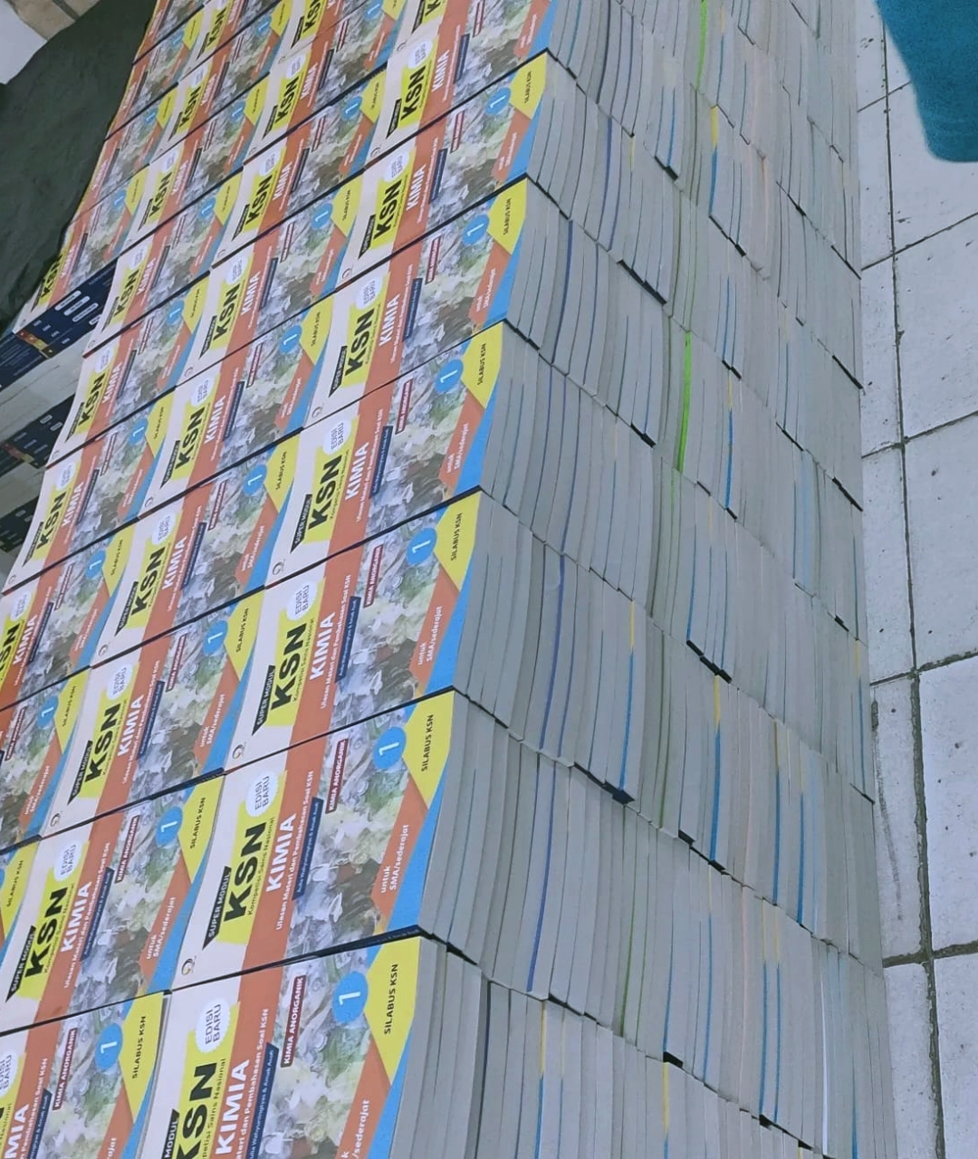 Cetak buku full color